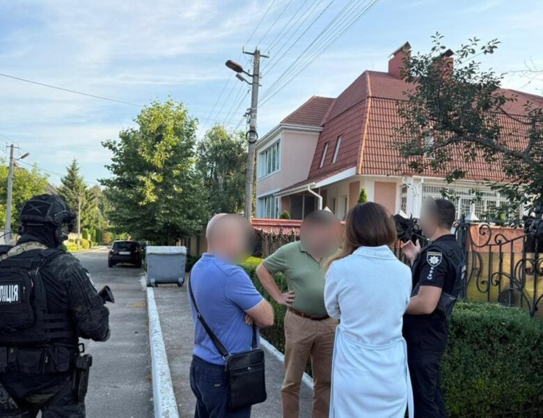 В Україні викрито масштабну схему збуту вітчизняних ліків в Росію