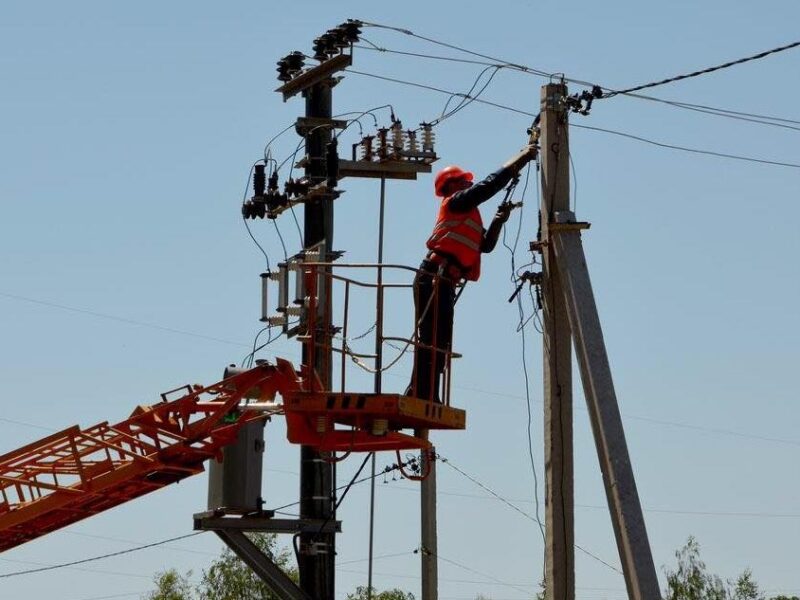 В Україні зростає енергоспоживання на тлі відключень