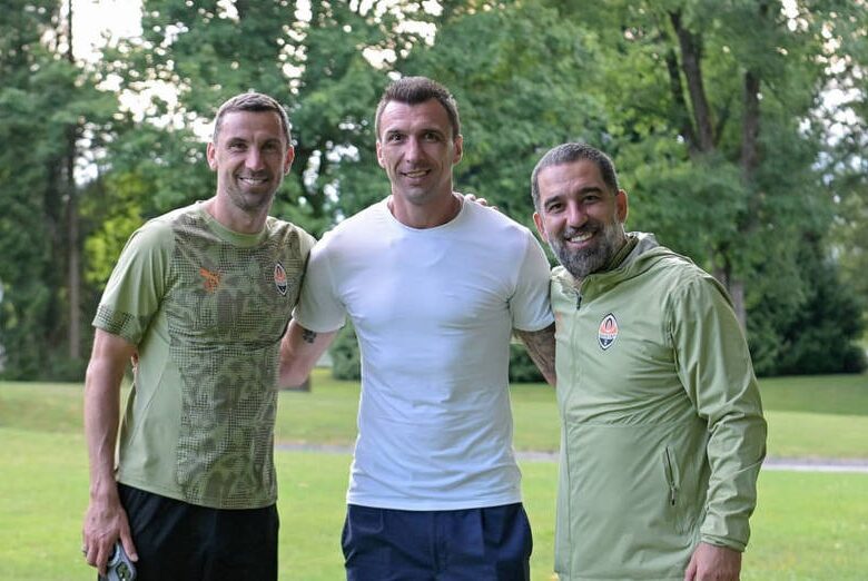 Відомий спортсмен відвідав тренування Шахтаря