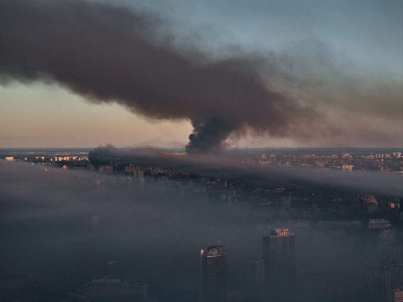 Внаслідок атаки Росії у Києві забруднене повітря