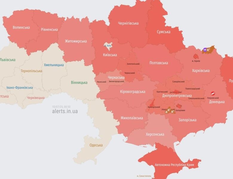 Ворог з артилерії вдарив по Херсону