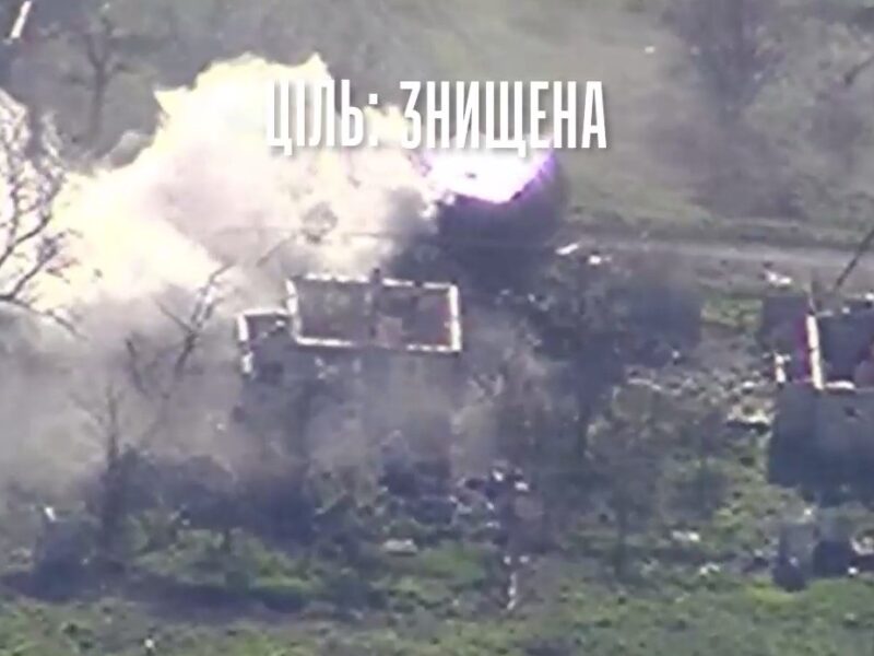 Воїни 28-ї ОМБр показали екслюзивні кадри роботи