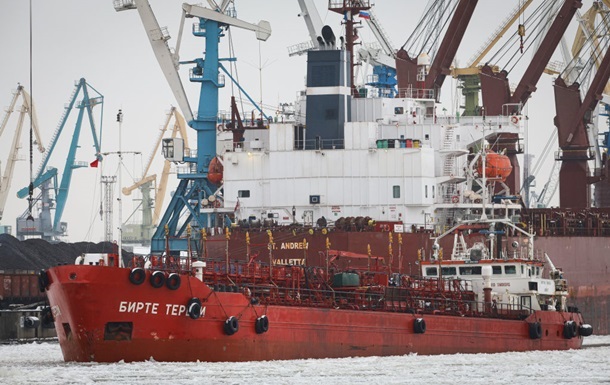 ЄК розробляє плаваючу стелю ціни на нафту РФ – ЗМІ