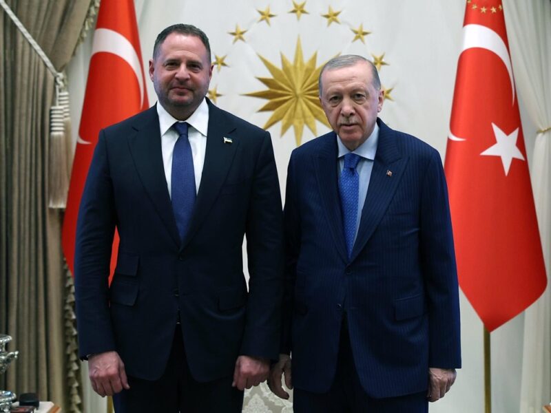 Єрмак провів зустріч з Ердоганом