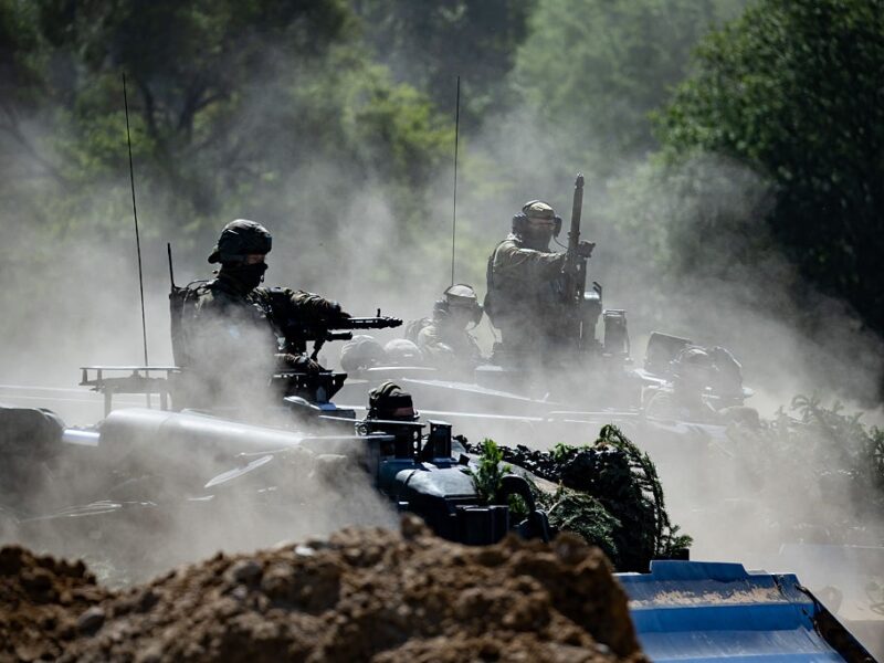 Європа готується до війни. Обіцяють не залишити Україну