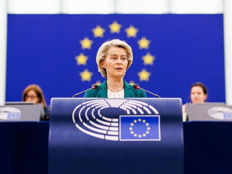 Європарламент відхилив вотум недовіри фон дер Ляєн