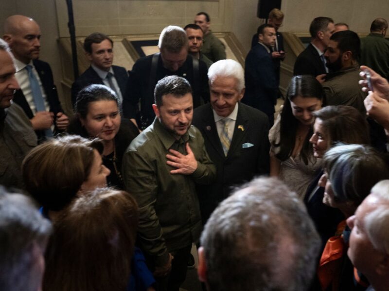 Зеленський обговорив з Трампом заміну посла у США – ЗМІ