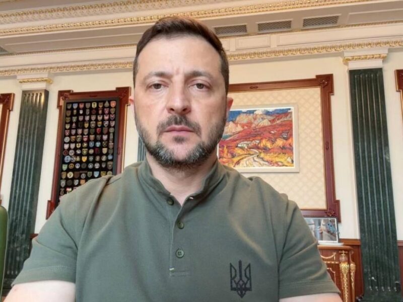 Зеленський підписав закон щодо НАБУ і САП