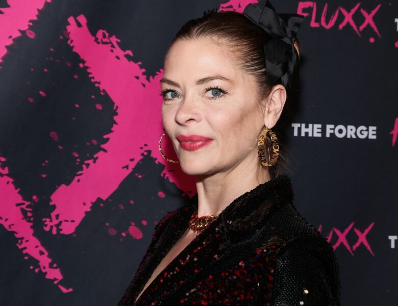 Зірка “Міста гріхів” Джеймі Кінг оголосила про заручини