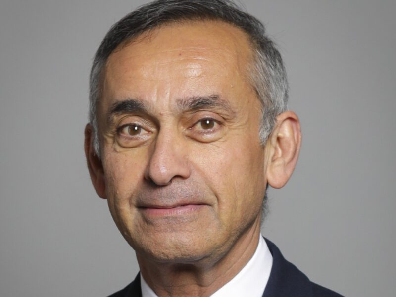 Злодії на Капрі зірвали з руки лорда годинник за 300 тисяч євро