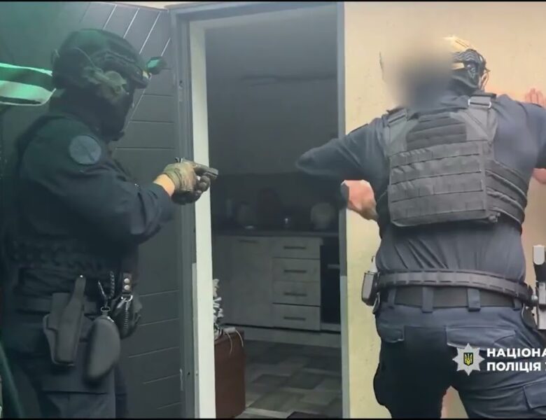 Ошукали українців на 2 млн грн: поліція спільно з молдавськими колегами викрила злочинне угруповання