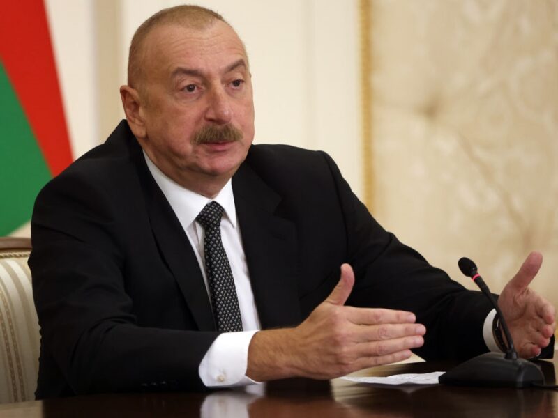 Алієв наказав готувати Азербайджан до війни