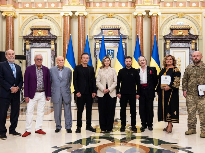 Володимир Зеленський вручив відзнаки «Національна легенда України»