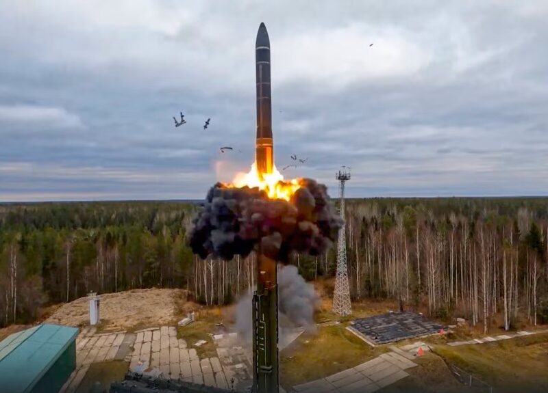 Дуель поглядів: куди рухається ядерна ескалація між РФ та США