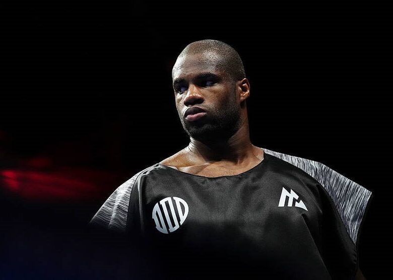 Дюбуа вирішив не відсиджуватися після поразки від Усика і помишляє далі