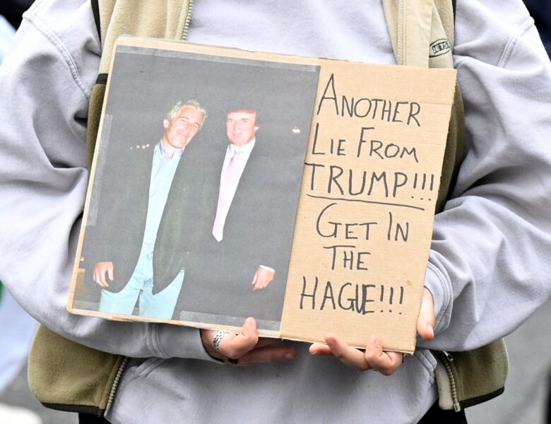 ФБР приховало ім’я Трампа у файлах Епштейна – ЗМІ