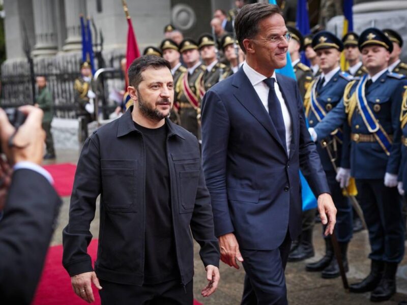 Генсек НАТО прибув у Київ і зустрівся з Зеленським