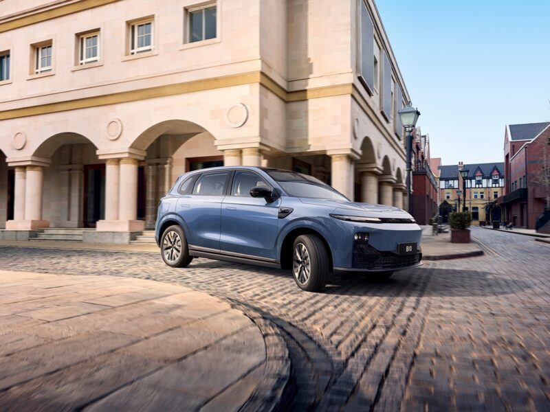 Китайський кросовер Leapmotor B10 офіційно дебютував в Європі