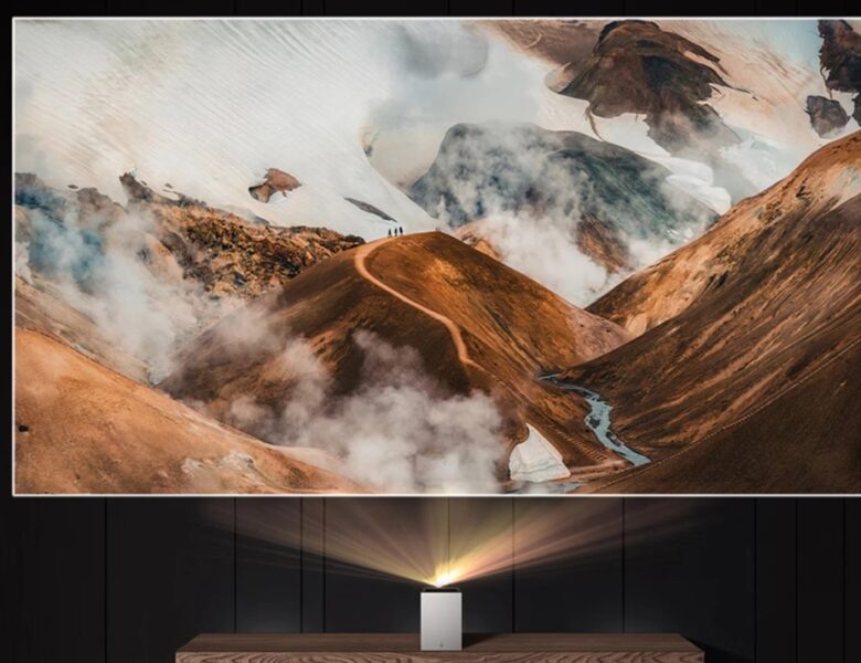 LG випускає свій найкращий лазерний міні-проєктор