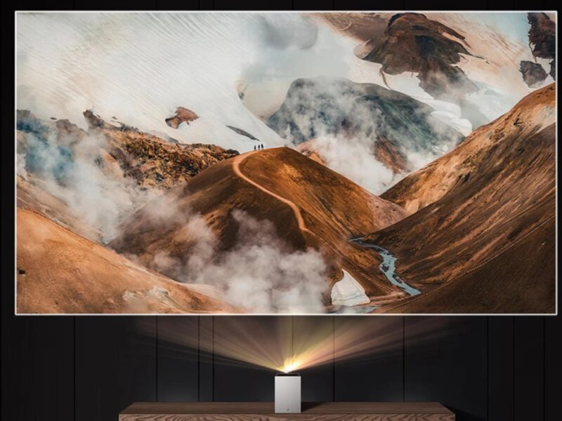 LG випускає свій найкращий лазерний міні-проєктор