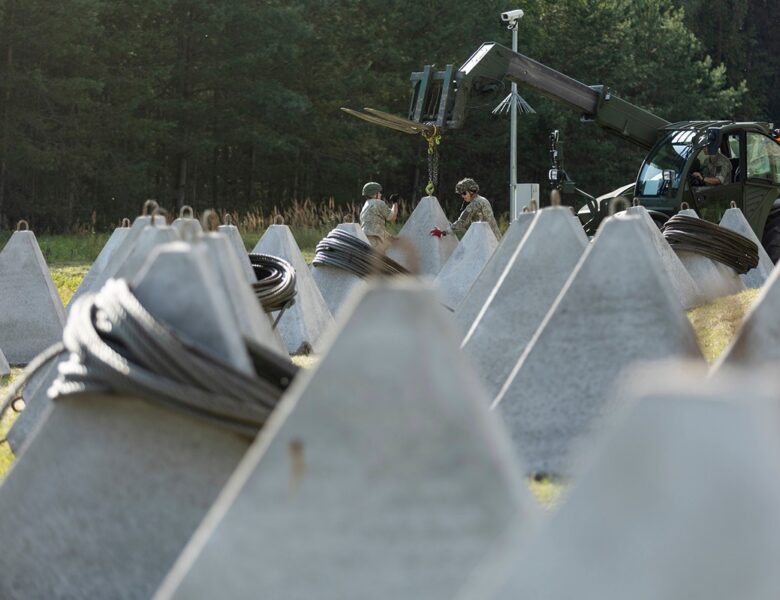 Литва встановила “зуби дракона” на кордоні з РФ та Білоруссю