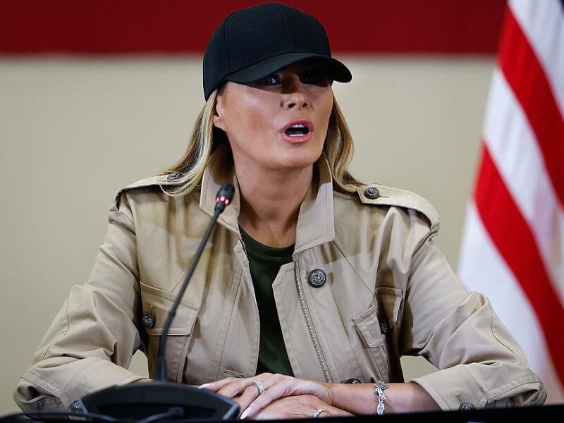 Меланія Трамп передала лист Путіну щодо викрадених українських дітей – ЗМІ