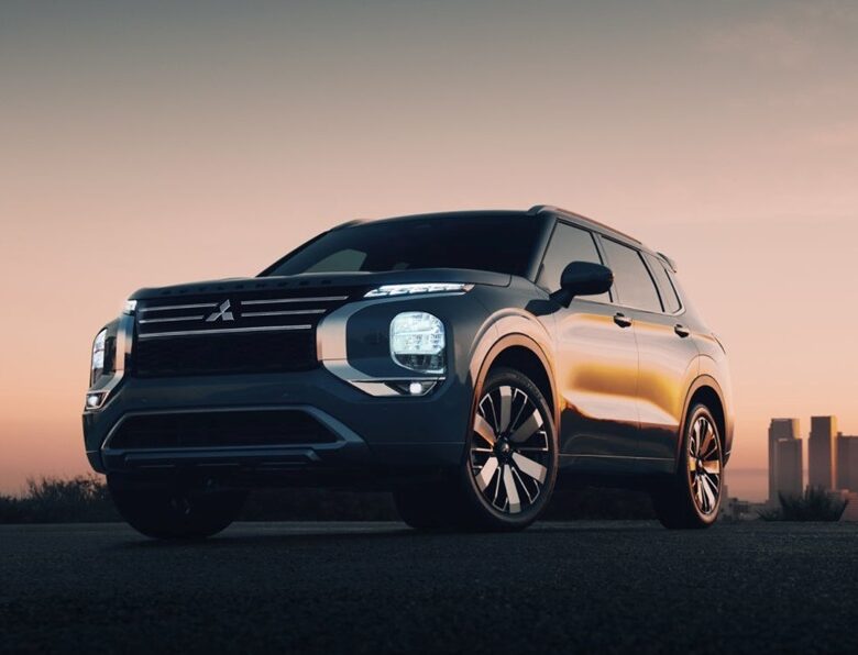 Mitsubishi відкликає майже 92 тисячі кросоверів Outlander