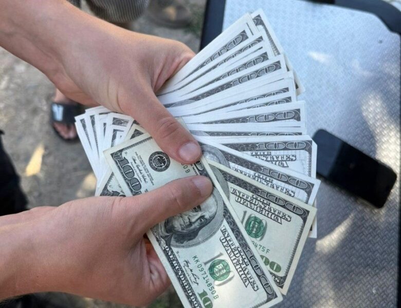 На Одещині правоохоронець продавав “футбольні тури” ухилянтам