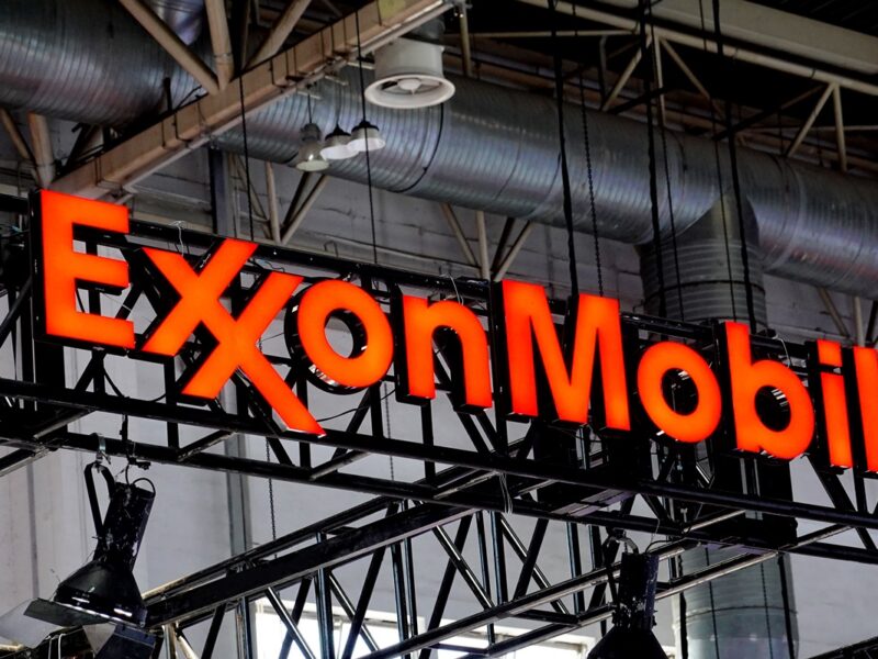 Нафтогазовий гігант США веде таємні переговори щодо повернення у РФ – ЗМІ