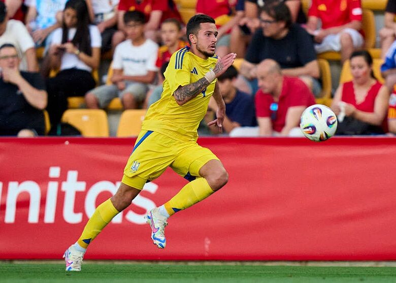 Нападнику Динамо випала нагода почати лік матчам за збірну