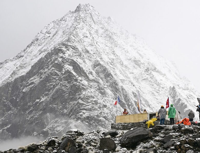 Непал скасував плату за сходження на 97 гімалайських вершин