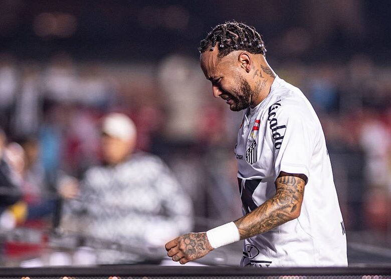 Неймар не стримав сліз після поразки від команди ексгравця Ліверпуля