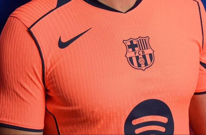Новий образ Барси: клуб представив третю форму