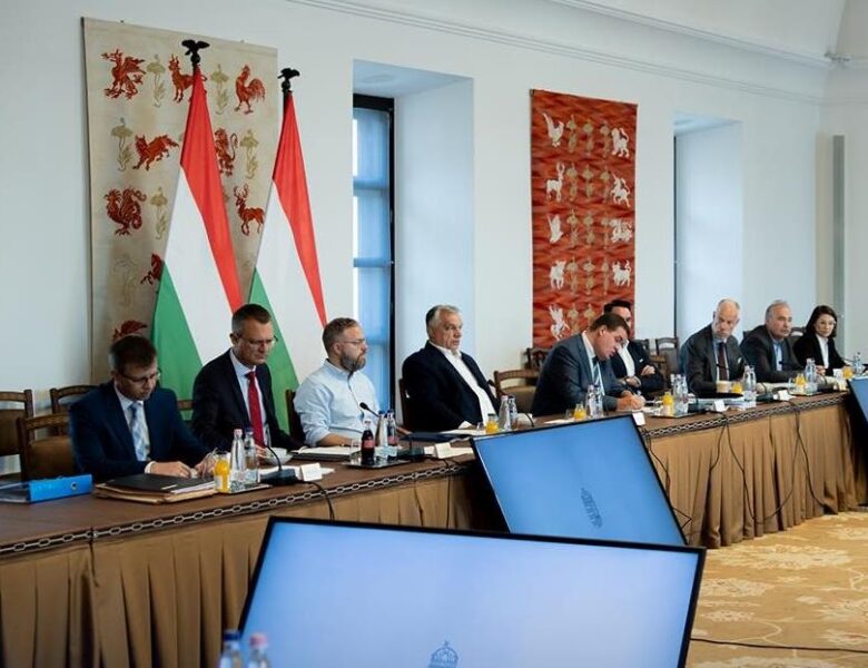 Орбан відреагував на удар Росії по Мукачеву