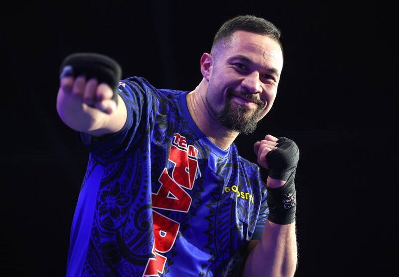 Паркер звернувся до Усика з пропозицією провести бій