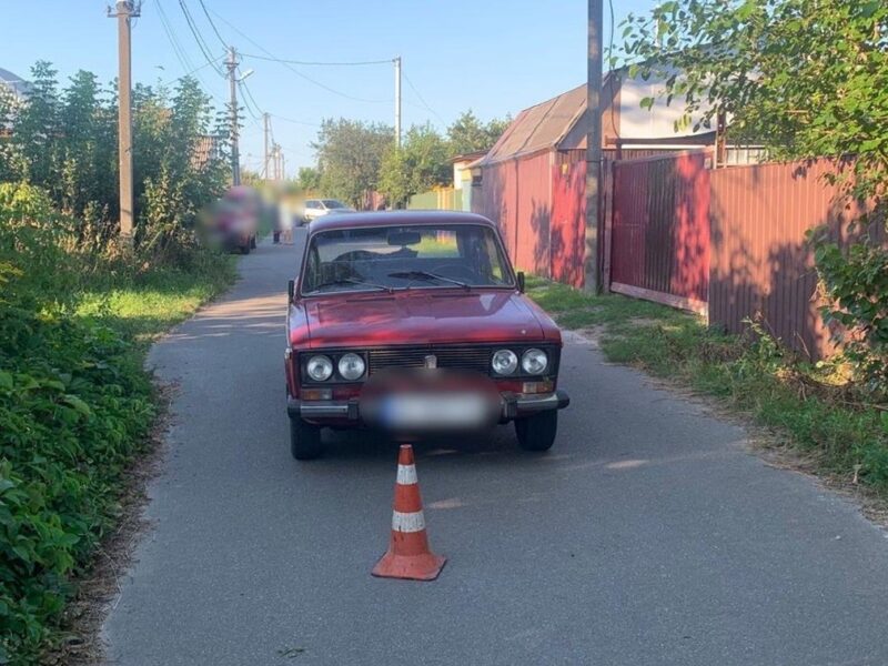 Під Києвом п’яний водій збив жінку на кріслі колісному