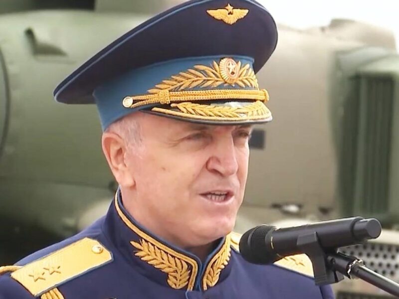 Повідомлено підозру генералу РФ, що наказав бомбити театр в Маріуполі