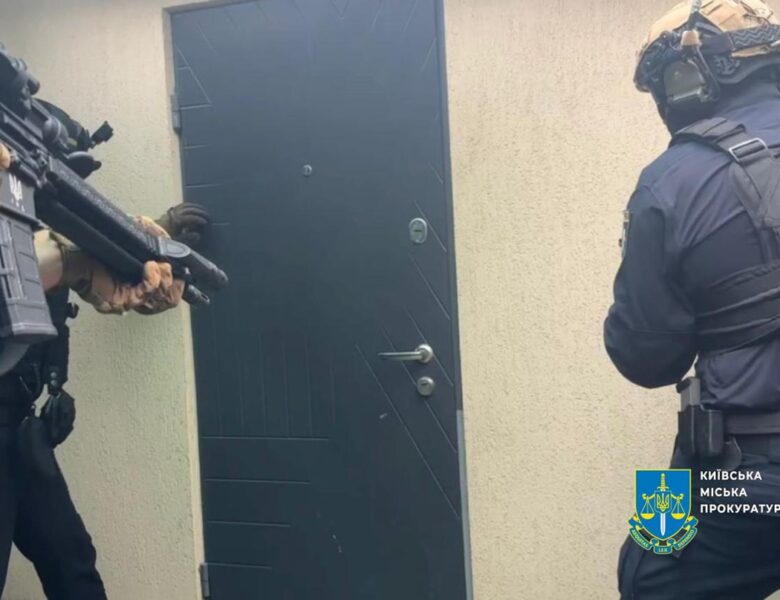 Правоохоронці України та Молдови викрили шахрайську схему з автомобілями