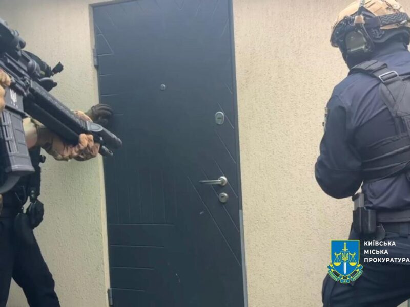 Правоохоронці України та Молдови викрили шахрайську схему з автомобілями