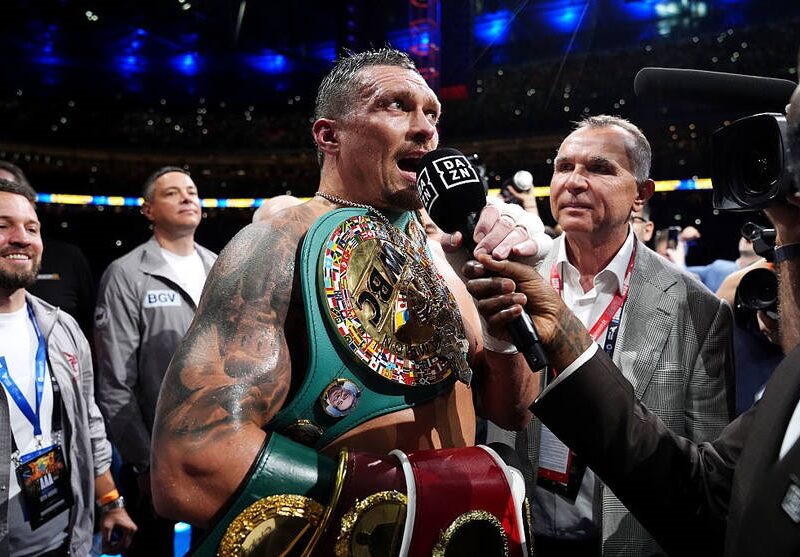 Промоутер оцінив шанси Усика у потенційному поєдинку з Майком Тайсоном