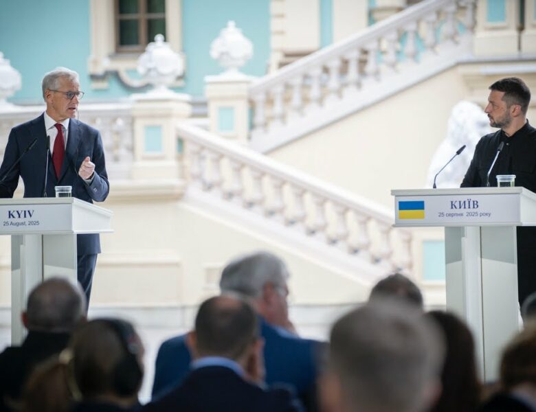 Спілкування Володимира Зеленського та Йонаса Гара Стере з журналістами