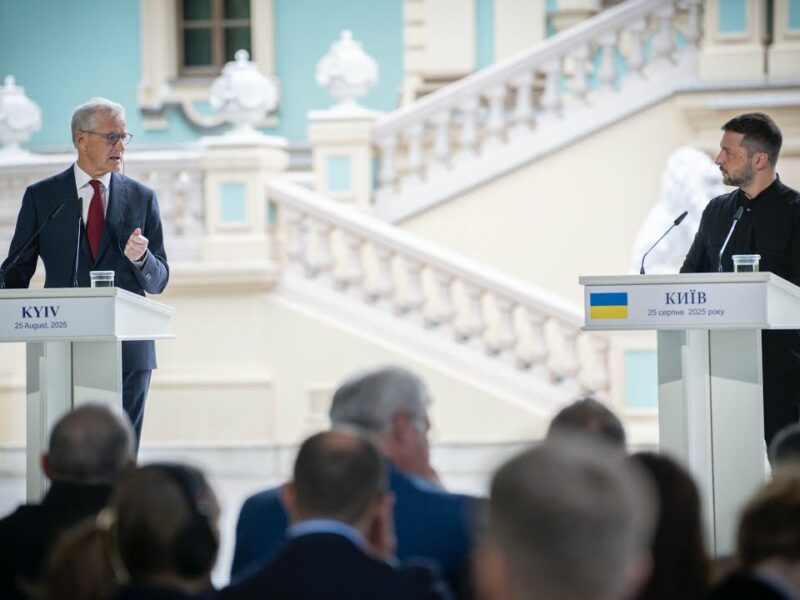 Спілкування Володимира Зеленського та Йонаса Гара Стере з журналістами