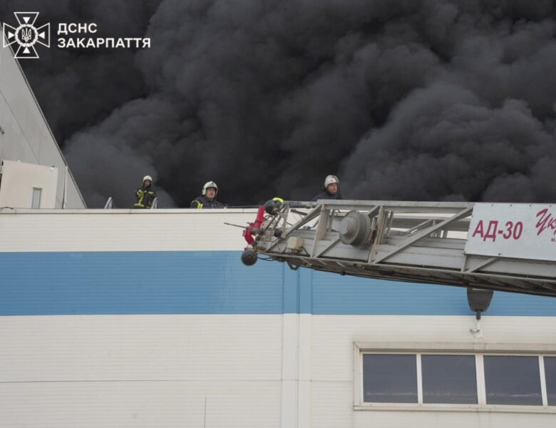 РФ атакувала завод американського виробника електроніки в Мукачево