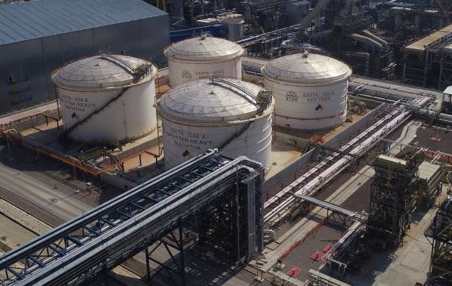 Росія вдарила по нафтобазі SOCAR на Одещині – ЗМІ