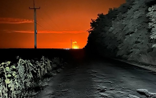 Росія зранку атакувала дронами Дніпропетровщину: спалахнула пожежа