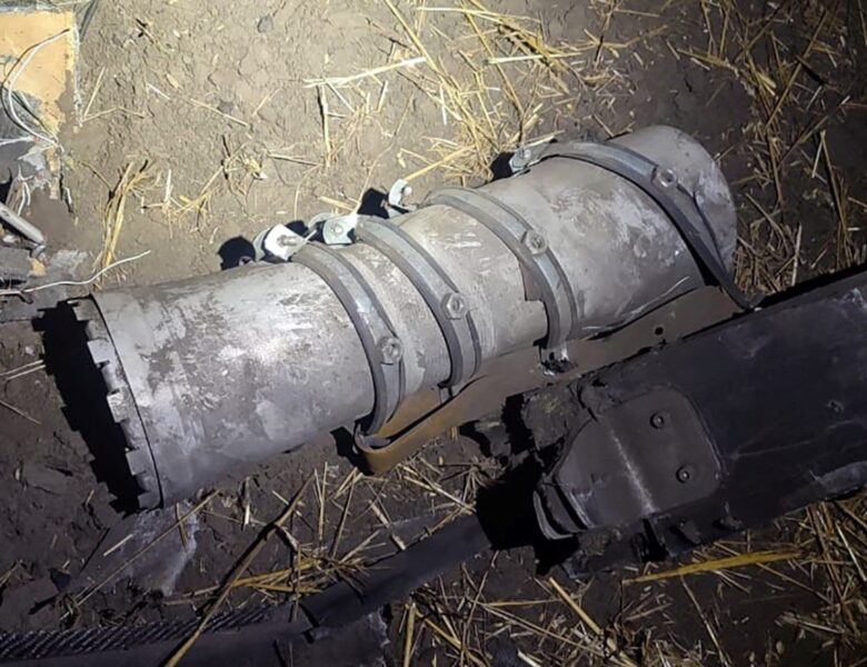 Росіяни кріплять до дронів міни, українців закликають до обережності