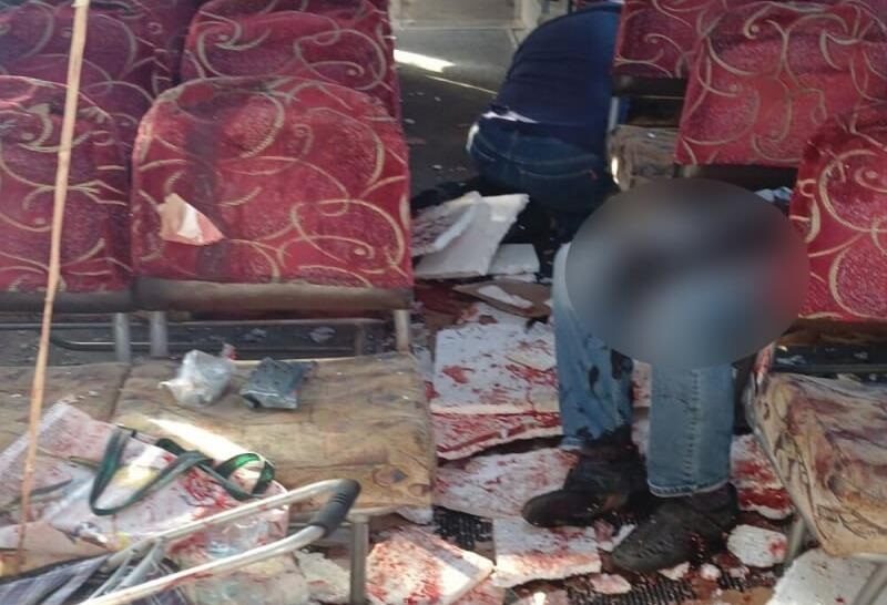 Росіяни повторно вдарили по автобусу у Херсоні, постраждали поліцейські