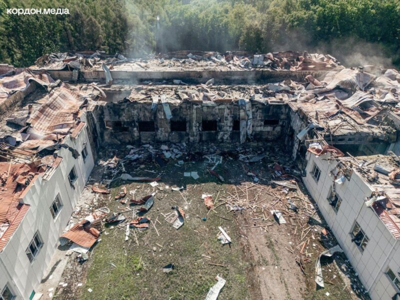 Росіяни вдарили по університету в Сумах