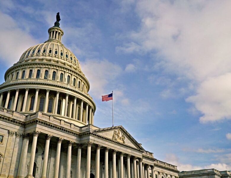 Сенатори США запропонували $5,46 млрд для України