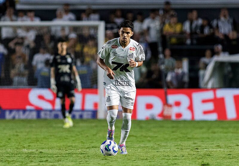 Шахтар планує трансфер 18-річного нападника з Бразилії